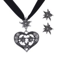 Edelweiss Women's Luxury Necklace: Heart Diamond Flower Choker juoda