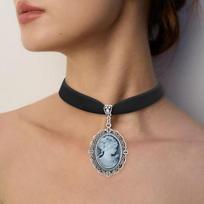 Gothic Victorian Cameo Choker Black Velvet Princess Pendant Necklace Vintage Lady Queen Collar Christmas Jewelry for Women pilka spalva