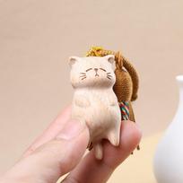 Natural Solid Wood Beech Lucky Cat Keychain Pendant, Wood Carving Cat Stationery Accessories, Handmade DIY Pendant Accessories Lucky Cat