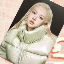 BLACKPINK Rosé 3-iojo studijinio albumo terminas JAV specialios dovanos POB fotokortelė retas