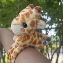 1pc Imaginative Stuffed Animals Hug Slap Bracelet Plush Slap Bracelets Bulk Tiger Stuffed Plush Children Toy Ideal for Birthday Party Gifts žirafa
