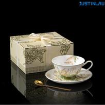 English Afternoon Tea Cup and Saucer Set European Bone China High-end Coffee Set Exquisite Ceramic Black Tea Cup Set violetinė