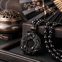 Išgraviruotas obsidiano laimės amuletas taikos pakabukas ant kaklo, feng shui sėkmę pritraukiantis apvalus pakabukas, turto apsaugos dovana vyrui arba Peace Buckle Pendant Neck black