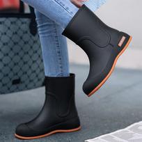 Chic Non-Slip Women's Rain Boots: Short-Tube Waterproof Rubber Shoes for Outdoor and Kitchen Use 38 šviesiai žalios spalvos