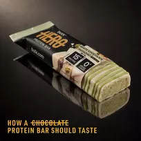 Hero Protein Bar White Chocolate Pistachio 50g – Traškus baltyminis batonėlis su baltuoju šokoladu ir pistacijomis | BULK | 50 g
