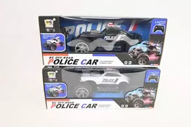 Dromader Policijos automobilis su radiju + paketas 1365755 57554