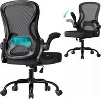 Ergonominė juoda biuro kėdė su reguliuojama aukščio funkcija