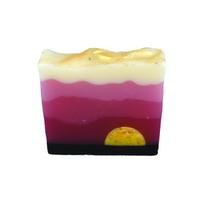 BOMB COSMETICS SUNSET STATE OF MIND rankų darbo muilas, 100 g