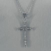 Skull Cross Gothic Choker Necklace - Retro Dark Clavicle Pendant for Sweaters juoda