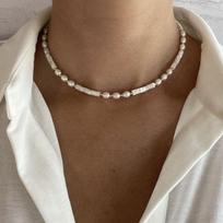Vlen Women's Natural Pearl Choker Necklace with White Shell Disc Beads Boho Summer Beach Jewelry Fashion Gift
