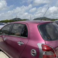 Toyota Yaris Rear Window Mustang-Style Louvers (2008-2011) Yaris Louver Carbon Fiber Pair