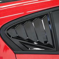 Ford Focus MK4 ST-Line Trikampinės grotelės 2019-2026 Glossy Black red