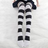 Lolita Ant kelių rožinės juostelės Kawaii Cat Paw Print kojinės Lolita Gothic Velvet Virš kelių Šlaunų Aukštos JK Ilgos Kojinės One Size black