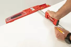 Kapro Liniuotė su 2 slankiojančiom akim 120 cm