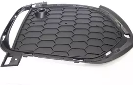 BMW F15 priekinis bamperis, uždarytos M grotelės, dešinė pusė Originalus 51118064636