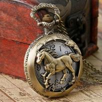 Retro Bronze Hollow Horse Pocket Watch Necklace Quartz Movement Pocket Watch Non-Waterproof Watch For Men  Year Gifts gray