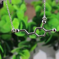 DNR serotonino dopamino acetilcholino biochemijos molekulės pakabukas