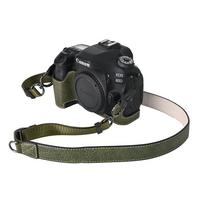 PU odos pusiau dėklas fotoaparatui Canon EOS 60D 70D 80D 90D su dugno atidarymu, magnetiniu dangteliu ir peties dirželiu žalia