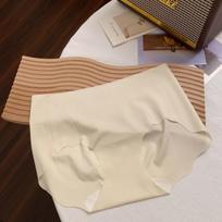 Big Size Ladies Spring and Summer Sexy Hip 10A Antibacterial Nipple No Scratch Extended Crotch No Hip Briefs M dramblio kaulas