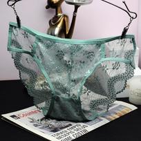 Women Lace Panties Sexy Low-Rise Underwear Trendy Lace Briefs Female Soft Underpants Lingerie M （42.5-52.5kg） žalia