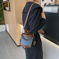 new niche handbag bag women's fashion versatile bucket bag high-end contrasting color shoulder messenger bag 14*14*15 mėlyna
