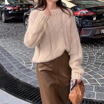 Soft waxy lazy round neck twist coarse needle sweater women's autumn and winter temperament gentle solid color top knitted sweater loose average size F