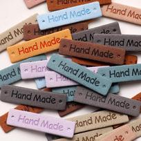 20pcs 1*4cm Handmade PU Leather Tags Color Sewing Labels For Bag Needlework Decoration DIY Hats Bags Garment Accessories black