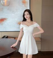 Nightclub socialite V-neck off-the-shoulder sexy pendulum suspender dress, waist and thin heart, pure desire a-word short skirt S