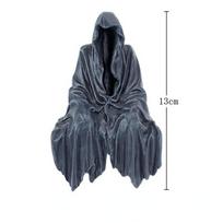 Juoda Grim Reaper Statula Jaudinanti Apsiaustas Naktinis šliaužikas Derva Stalinių Figūrėlių Ornamentai Siaubo Vaiduoklio Skulptūros Dekoracijos gray
