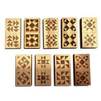 1 rinkinys dygsniuotų domino rinkinys Rankų darbo mediniai graviruoti dygsniuoti blokeliai Plytelės Domino žaidimas 2-4 žaidėjams Švietimo medinis žaislas Dygsniavimo dovana 1 Set beige