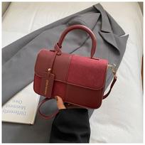 Niche casual portable small bag women's autumn new fashion commuter small square bag high value shoulder bag raudona