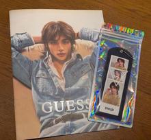 Set 2 Guess STRAY KIDS HYUNJIN KOREA POP-UP Lookbook Keyring F/S