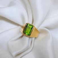 Žalias peridotas sterlingų sidabras geltonu auksu dengtas signetinis žiedas papuošalas 5 aukso geltonumo spalva