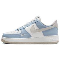 Nike Air Force 1 Low Light Armory Blue moteriški sportbačiai su šviesiai mėlyna spalva, summit baltumo spalva. 41
