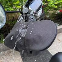 Summer Motorcycle Handlebar Sunshade Windproof Cover and Riding Gloves, Sun-protective and Breathable,Universal Handlebar Covers gray