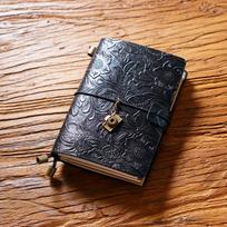 2026 Retro raižytas karvės odos kelioninis užrašų knygutė Rankų darbo užrašinė Raštinės reikmenys Vadovas Kūrybingas dienoraštis travel journal (carved pattern)