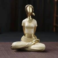 Meno abstrakcija Meditacija Joga Skulptūra Joga poza Figūrėlė Statulėlė Dekoratyvinė Derva Mergaitė Namų Knygų lentynos Dekoras Dovana Namų dekoravimas brown