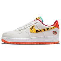 Nike Air Force 1 07 LV8 Tigro Metų Vyriški Sportbačiai White Sail University-Gold DR0147-171 43 white