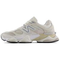 New Balance 9060 Sea Salt Moonbeam Unisex sportbačiai Kreminiai Varpelio pilki Sidabriniai metaliniai U9060WHT 43