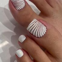 24PCS Fine Sparkling Shell Pattern Press on Fake Nails, Toe Nails, Foot Nails, Nail Patch, Women's Beach Nail, Bridal Nail brown