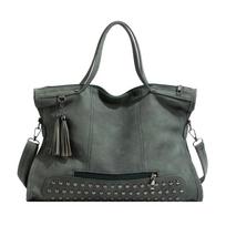 Moteriška odinė peties rankinė su kniedėmis ir kutais Moteriška nešiojama crossbody tote rankinė žalia