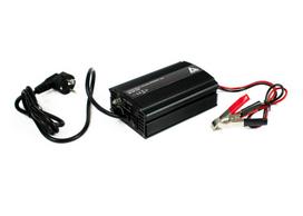 AZO Digital 12 V mains charger for BC-10 10A batteries (230V/12V) 3 charge stages