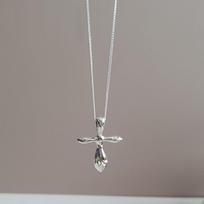 Women's Silver Basic Cross Fashion Necklace A33824_ONECOLOR