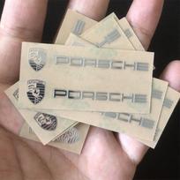 3D Metalas Porsche Cayenne Panamera Macan 911 Taycan Boxster Automobilio Kūrybiški Lipdukai Vandeniui Atsparūs Purvui Atsparūs Lipduko Priedai CVI1 gray