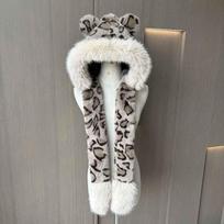 Žieminė meškos ausų pliušinė kepurė, madinga leopardo rašto, pastorinta, integruota šilumos ir šalčio apsauga, moteriška ausinė kepurė One size white