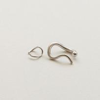 French Retro Korean Versatile Twist Metal Ear Cuff - No Piercing Required gray