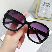 New Large Frame Square Sunglasses Women's Brand Designer Fashion Sun Glasses Women Classic Vintage Eyewear UV400 Oculos De Sol 1PC