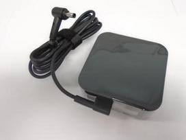 Nešiojamojo kompiuterio maitinimo adapteris Asus 65 W, 19 V (ADAPTER 65W 19V 3P(4.5PHI))