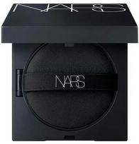 „Nars Natural Radiant Longwear Cushion“ pudros makiažo pagrindas, tuščias, plastikinis, kompaktiškas dėklas, juodas