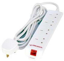 „MicroConnect MC-UKSURGESTRIP4-2M“ maitinimo laidas su apsauga nuo viršįtampių, 4 lizdai, 2m, Baltas